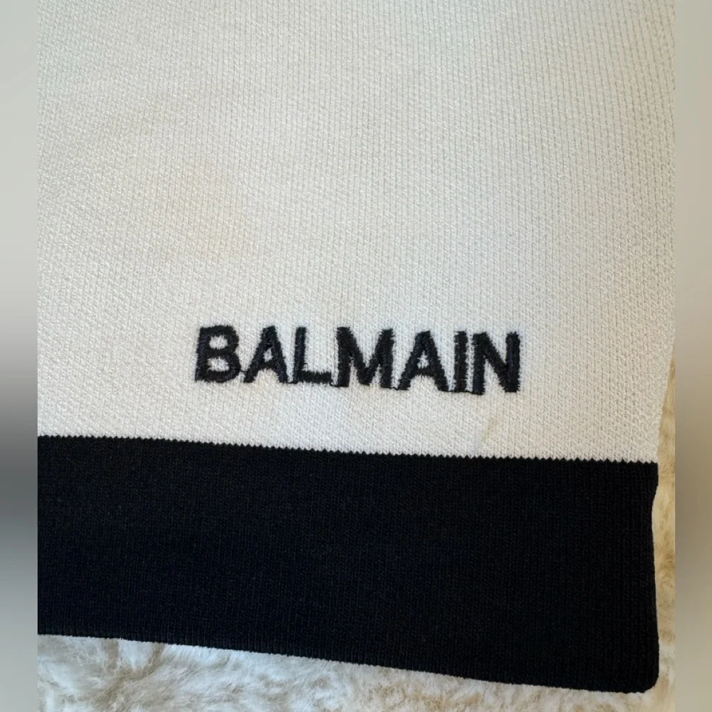 Balmain Monochrome Knit crop Top - Picture 3 of 7